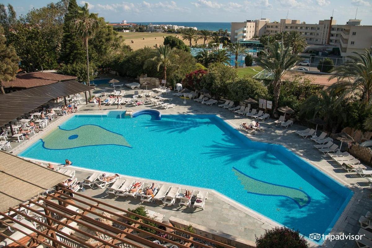 Always Welcome! Near Beach, Cml Swimming Pool Paphos Exterior photo